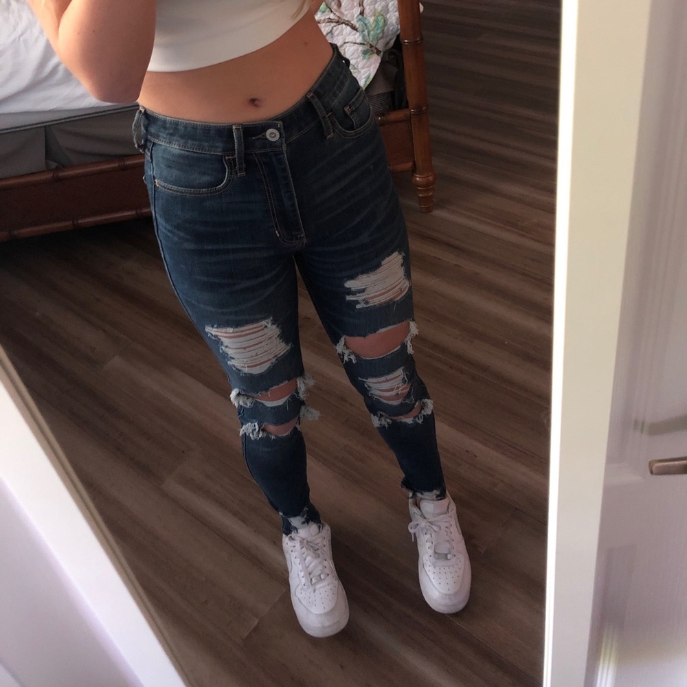 HOLLISTER- BRAND NEW dark blue ripped skinny jeans